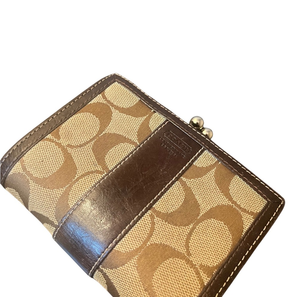 Coach Signature Canvas Kiss Lock Brown Wallet - Picture 8 of 14